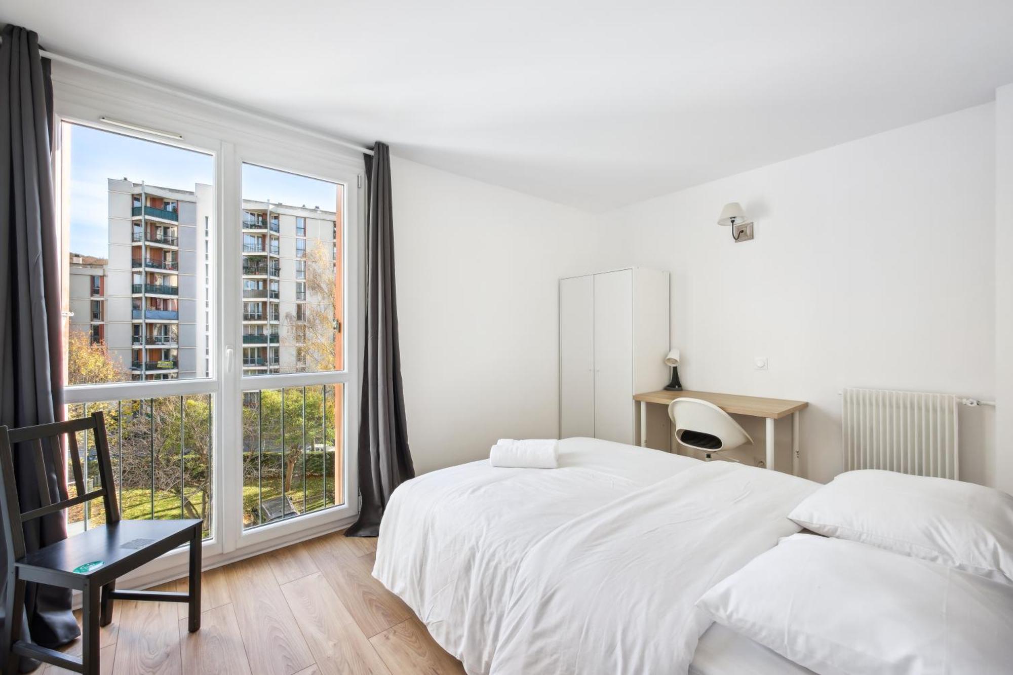 Chic Apart With Parking Apartment Chaville Exterior photo
